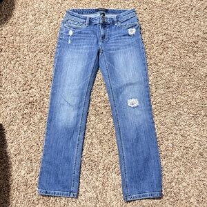 White House Black Market Crop Leg Distressed Jeans Size 0 Sequin Detail